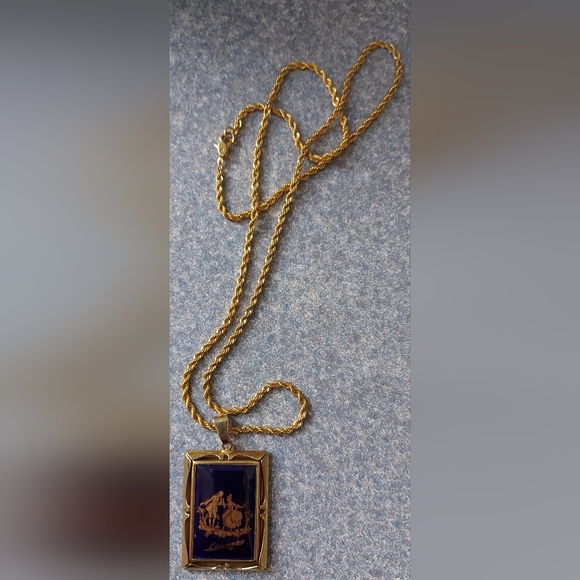 Limoges Pendant with Chain, Rare Antique Limoges Pendant - Picture 3 of 3